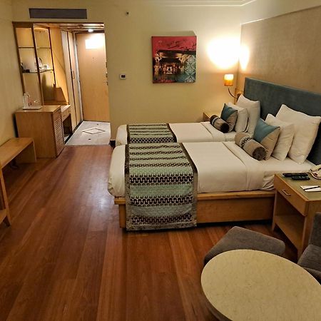 The Pride Hotel, Nagpur Buitenkant foto