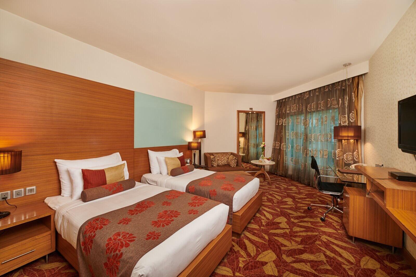 The Pride Hotel, Nagpur Buitenkant foto