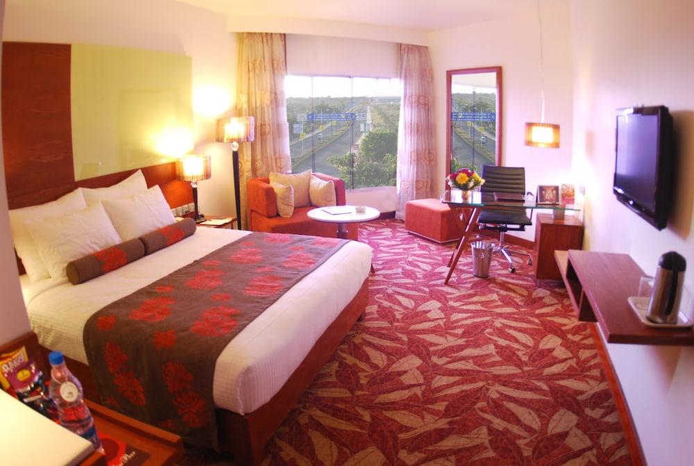 The Pride Hotel, Nagpur Buitenkant foto