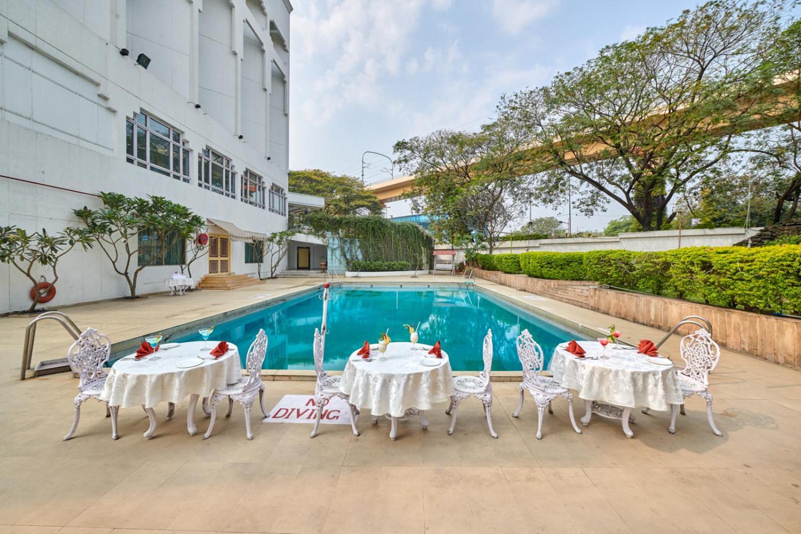 The Pride Hotel, Nagpur Buitenkant foto