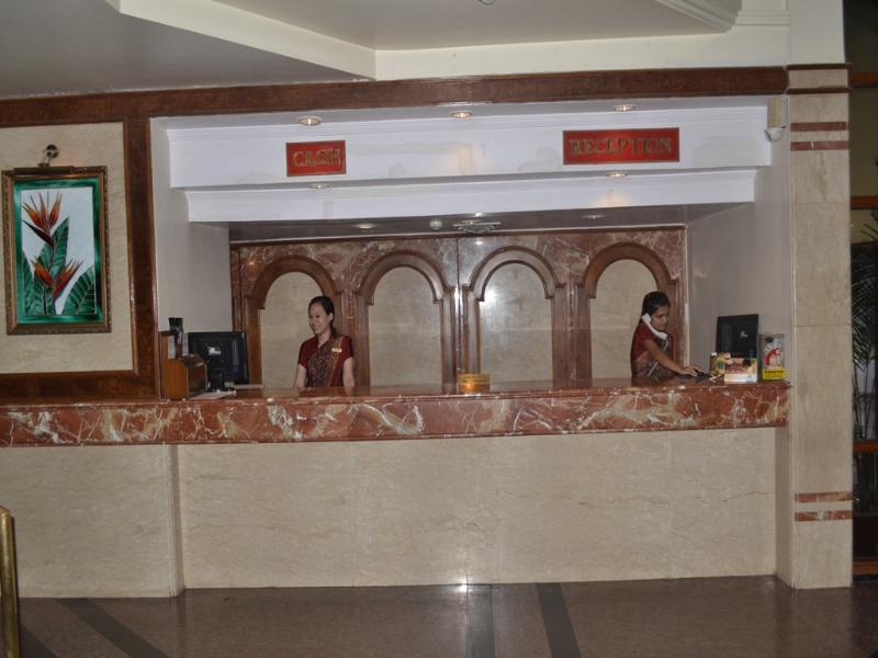 The Pride Hotel, Nagpur Buitenkant foto