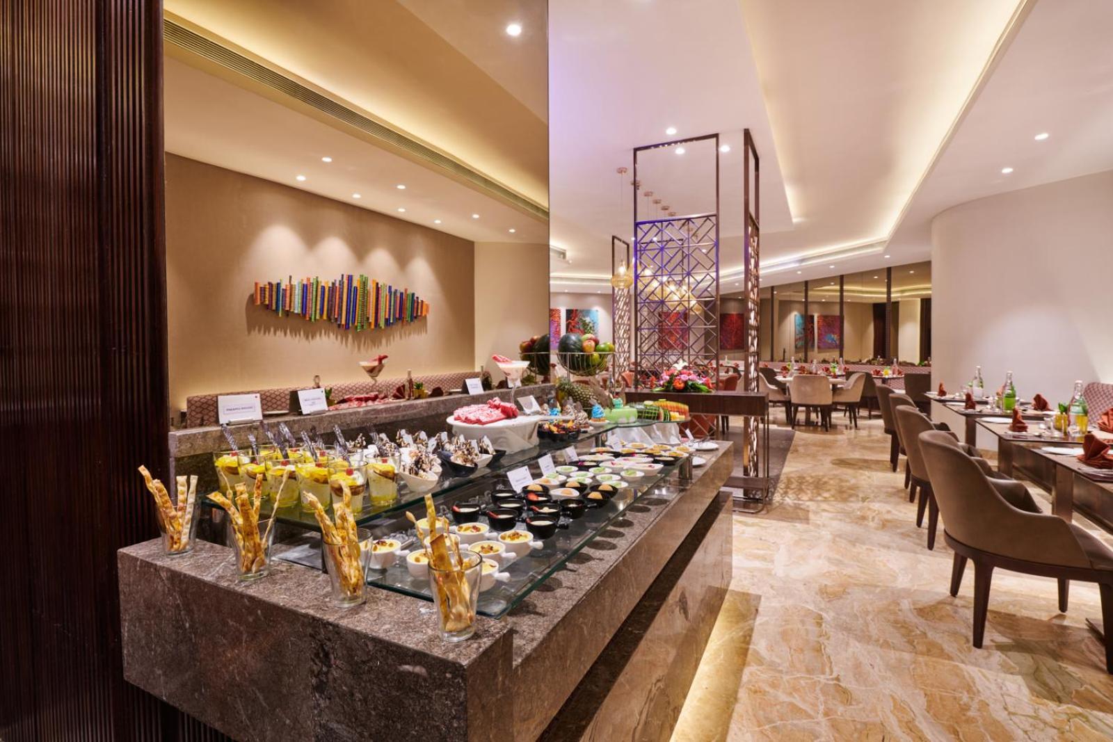 The Pride Hotel, Nagpur Buitenkant foto